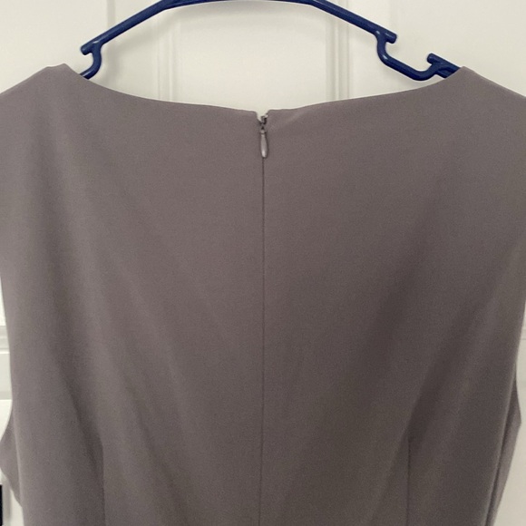 Brand new. Calvin Klein Commuter V-Neck Cropped Jumpsuit (Size 4) - Picture 3 of 7